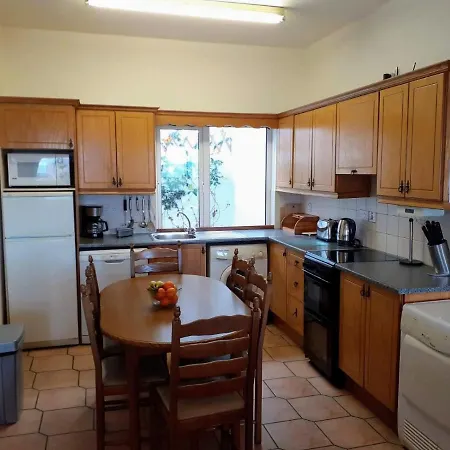 펜션 Doonbeg Holiday Cottages 둔백