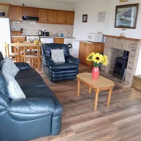 펜션 Doonbeg Holiday Cottages 둔백
