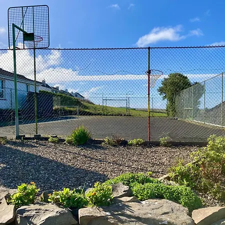Doonbeg Holiday Cottages * 둔백