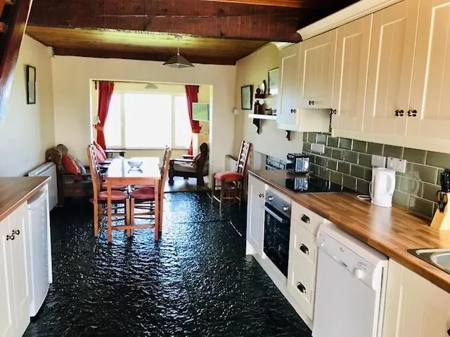 Doonbeg Holiday Cottages بيت للعطل دونبيغ