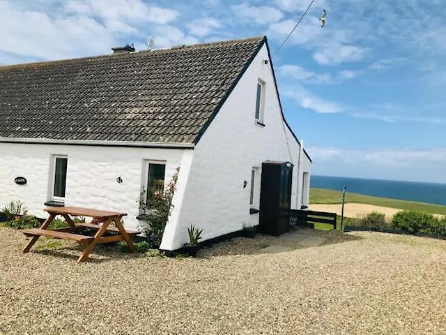 Doonbeg Holiday Cottages بيت للعطل